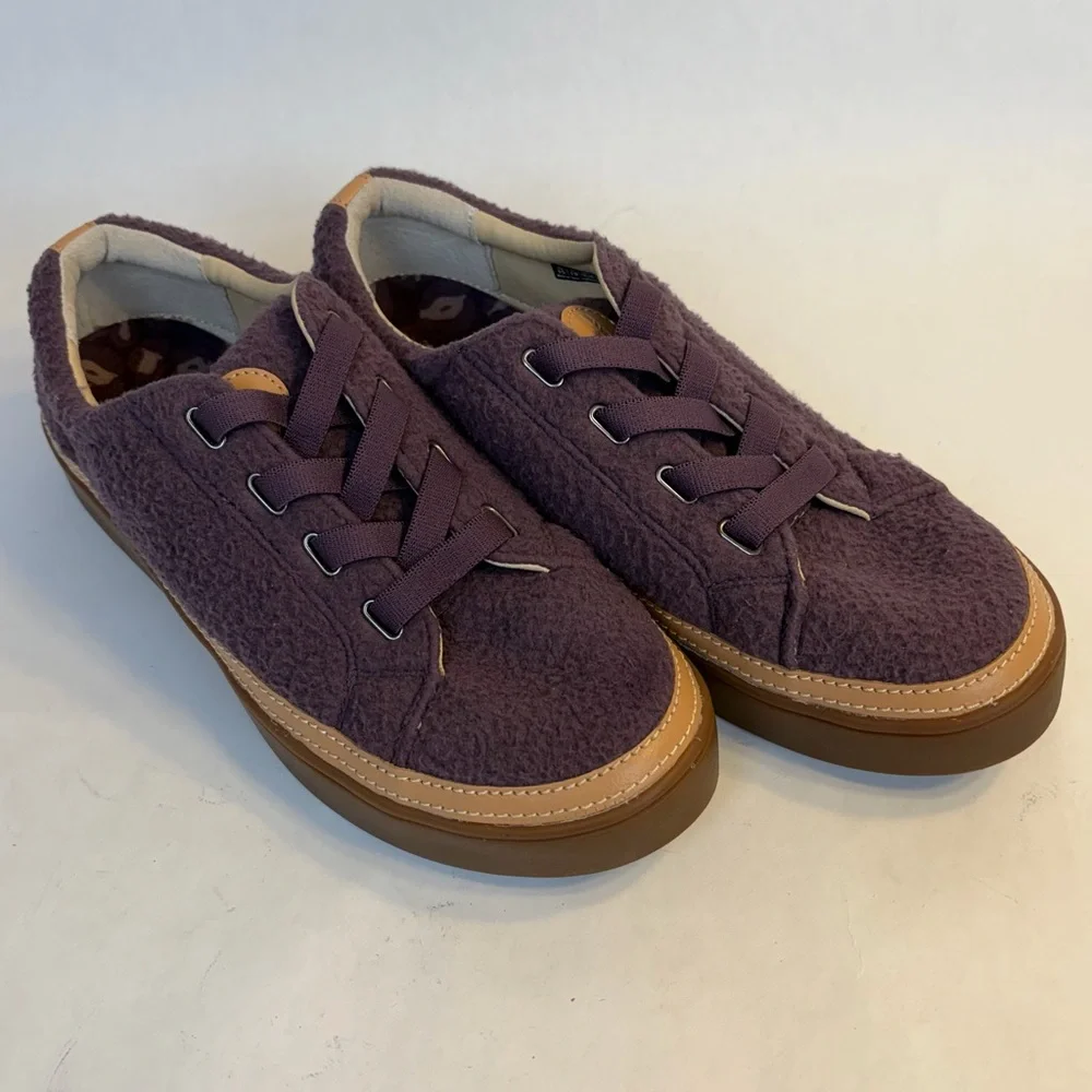 Revitalign Malibu Teddy Fleece Sneakers Orthotic Slip On Purple Sz 9 D Wide EUC